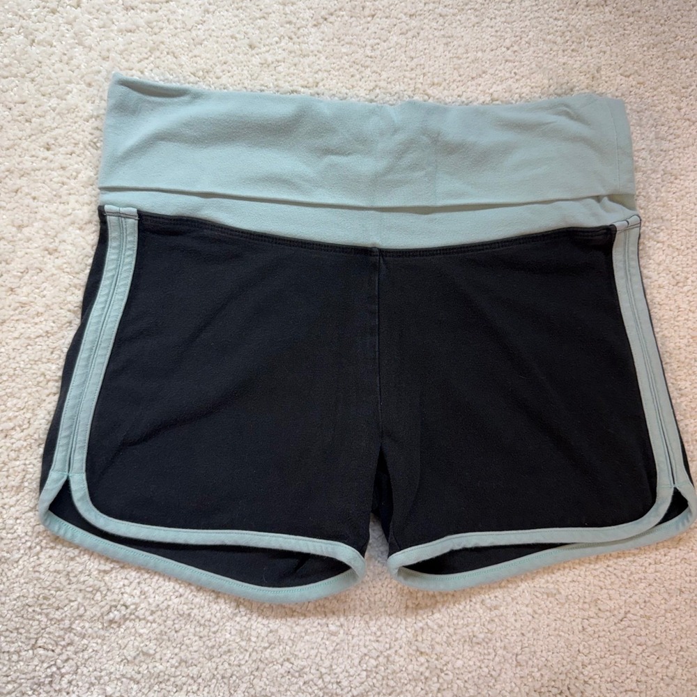 VTG Y2k Love Pink‎ Victoria's Secret Foldover Yoga Shorts Bllack Size XS 2013